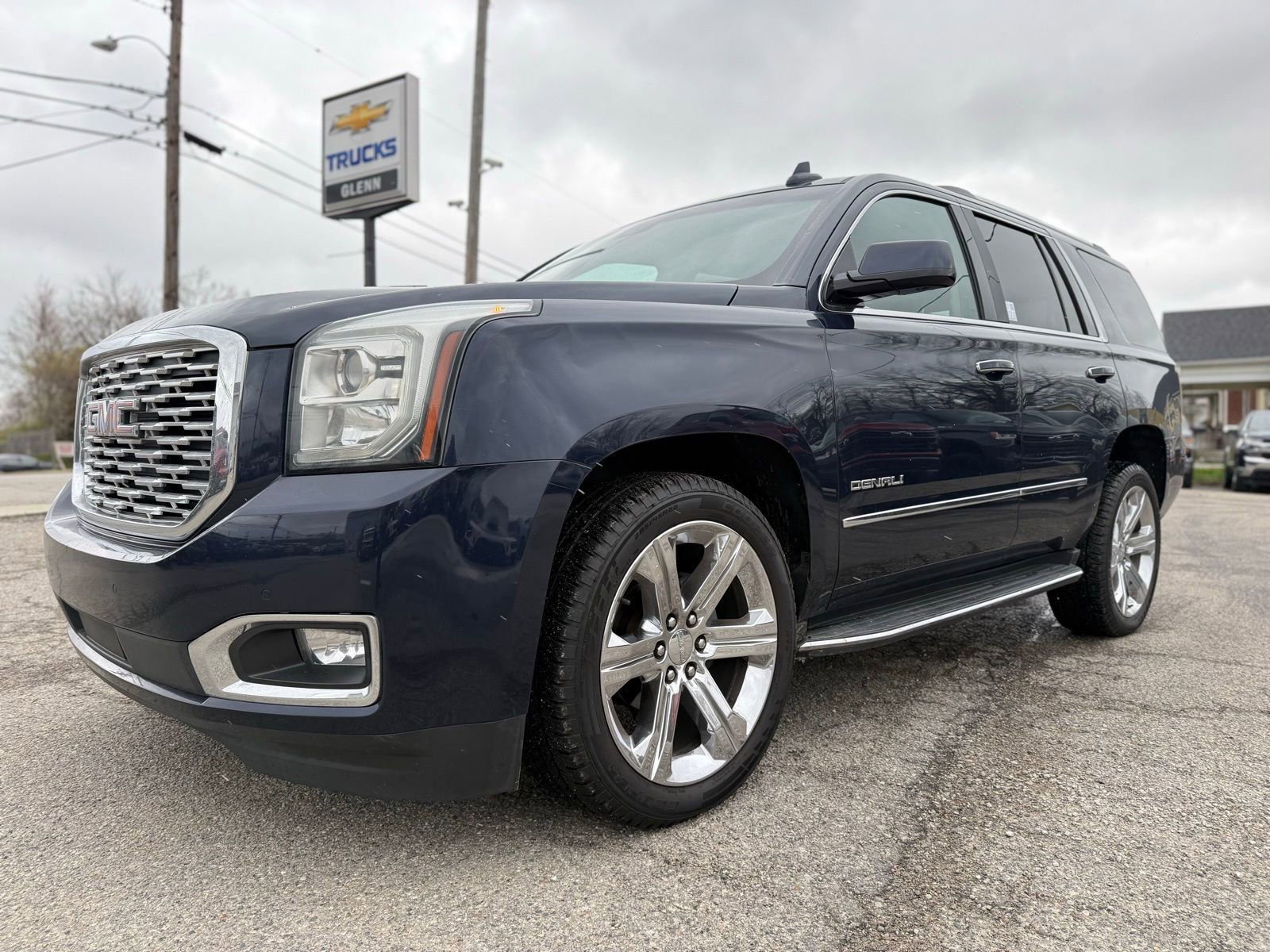 Used 2018 GMC Yukon Denali w/ Open Road Package image 2