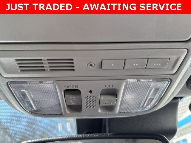 Used 2017 Honda Pilot Touring image 22