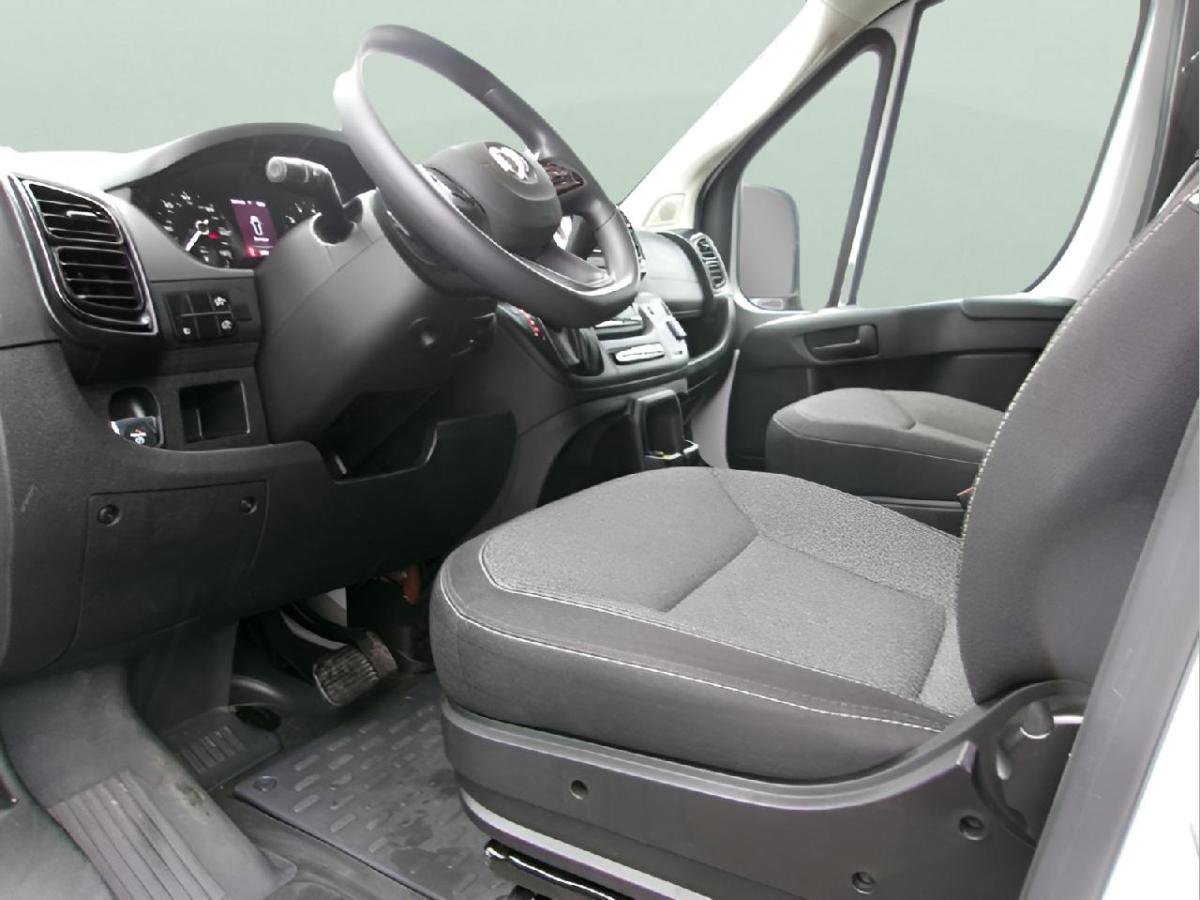 Used 2023 RAM ProMaster 2500 image 9