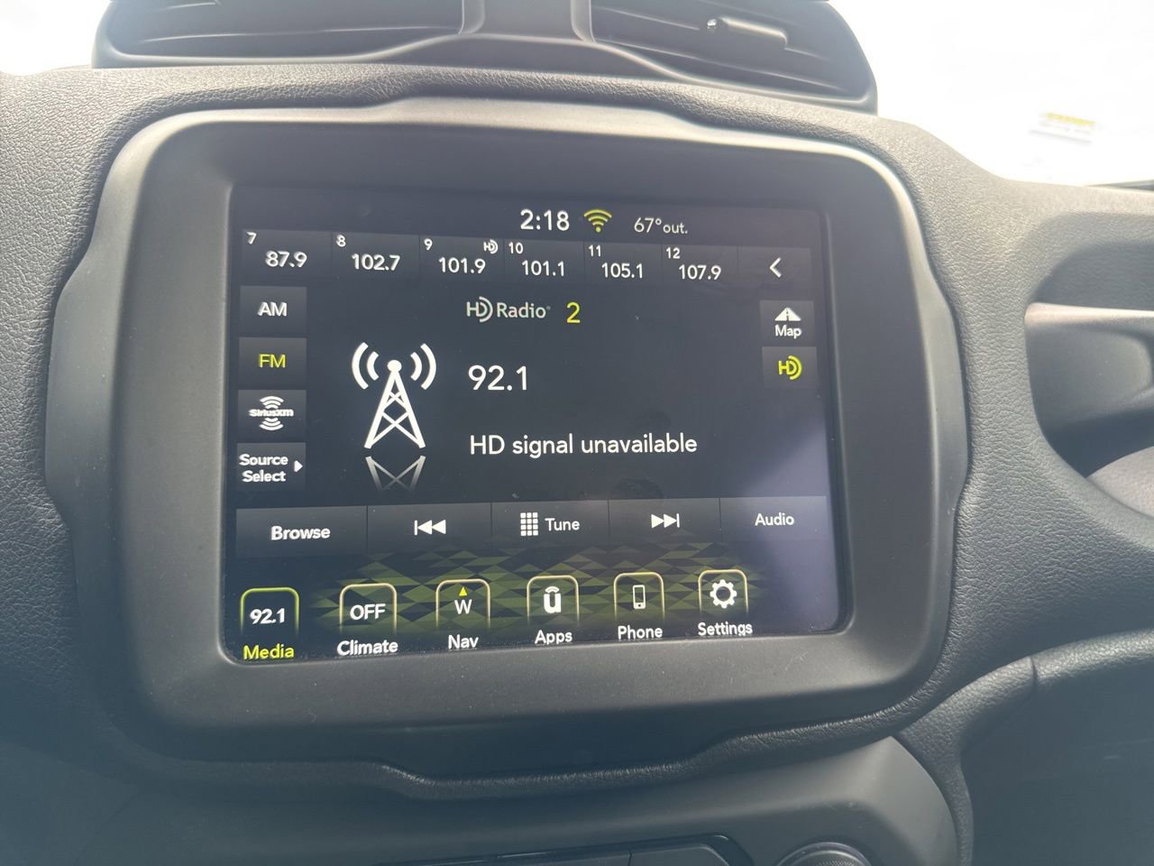 Used 2023 Jeep Renegade Altitude AWD/4WD image 36