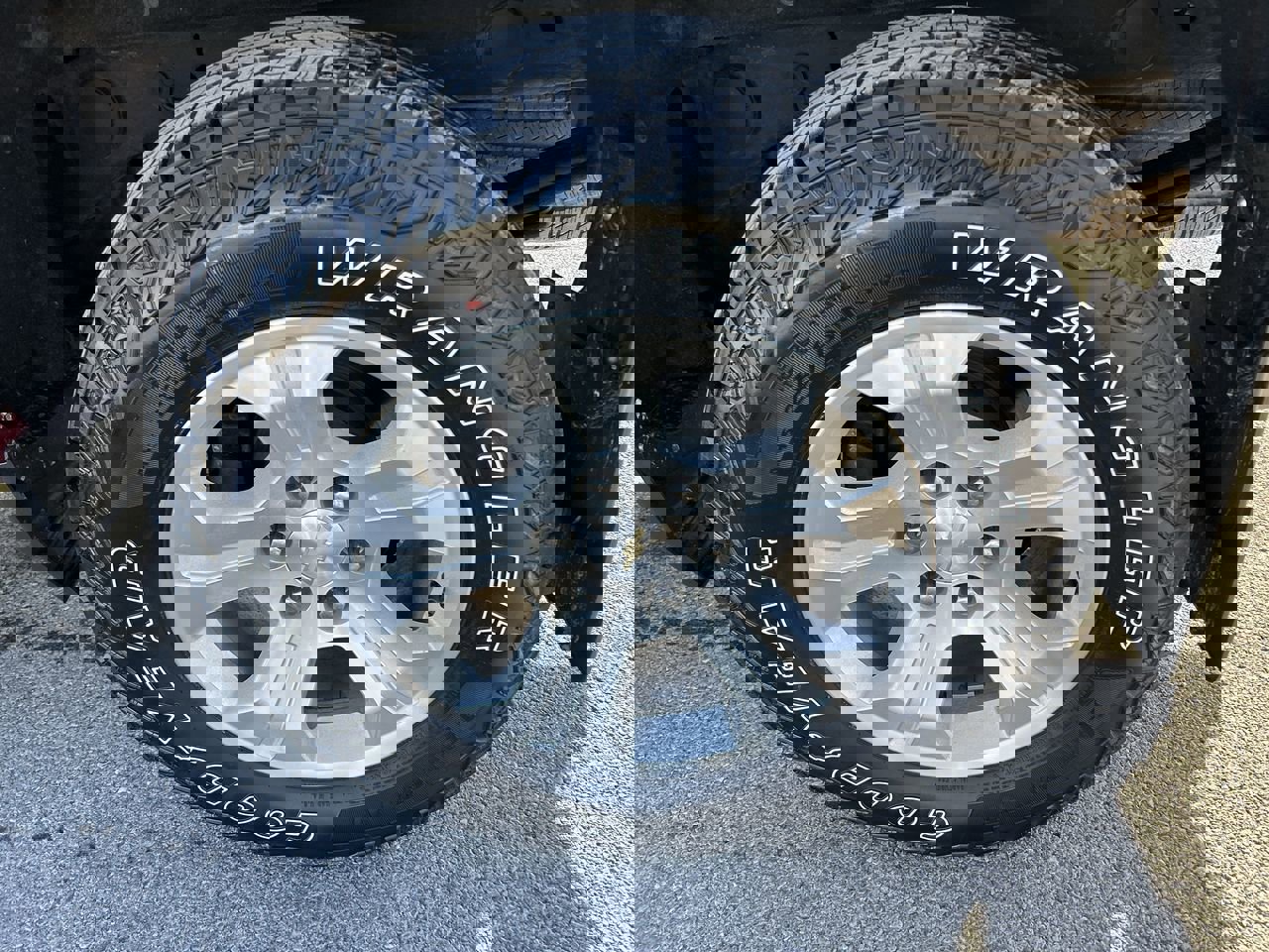 Used 2018 Chevrolet Silverado 1500 LT w/ All Star Edition image 10