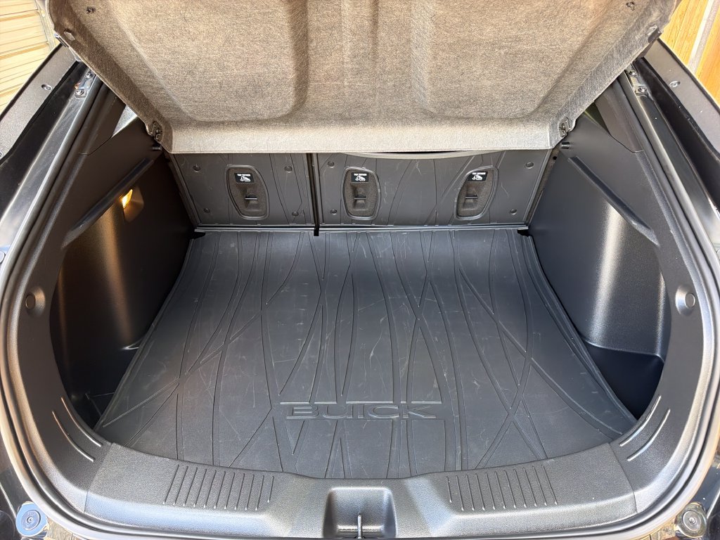 Used 2025 Buick Envista Avenir FWD image 33