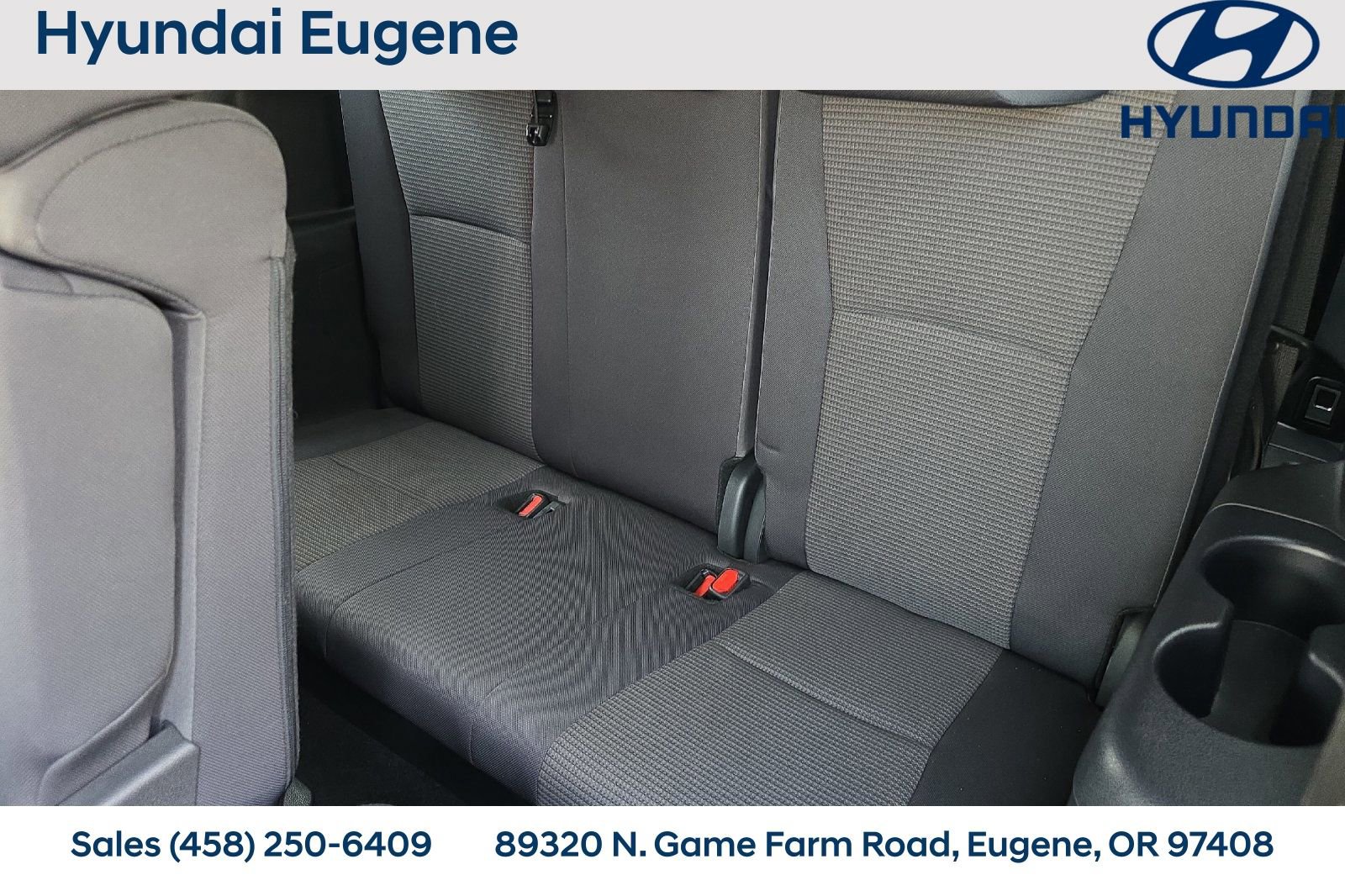Used 2024 Toyota Highlander LE FWD image 20