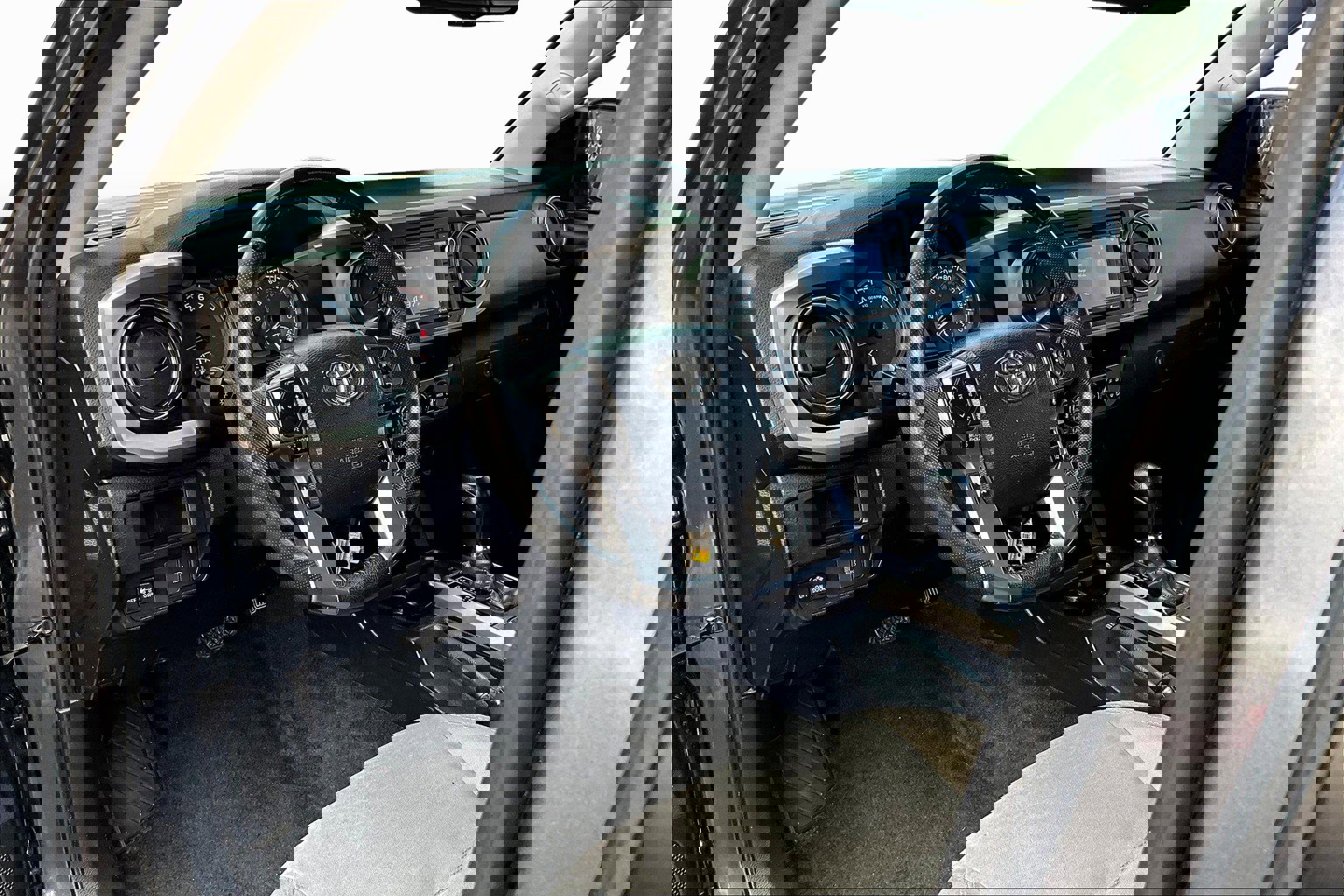 Used 2019 Toyota Tacoma SR5 image 12