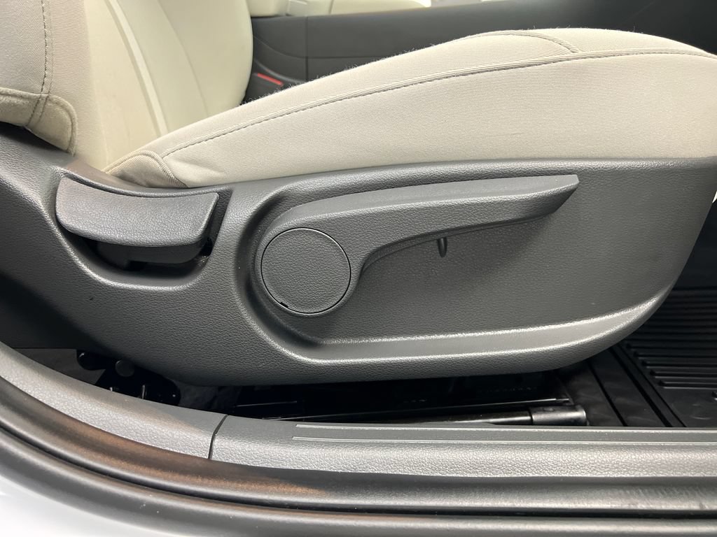 Used 2025 Hyundai Sonata SEL FWD image 26