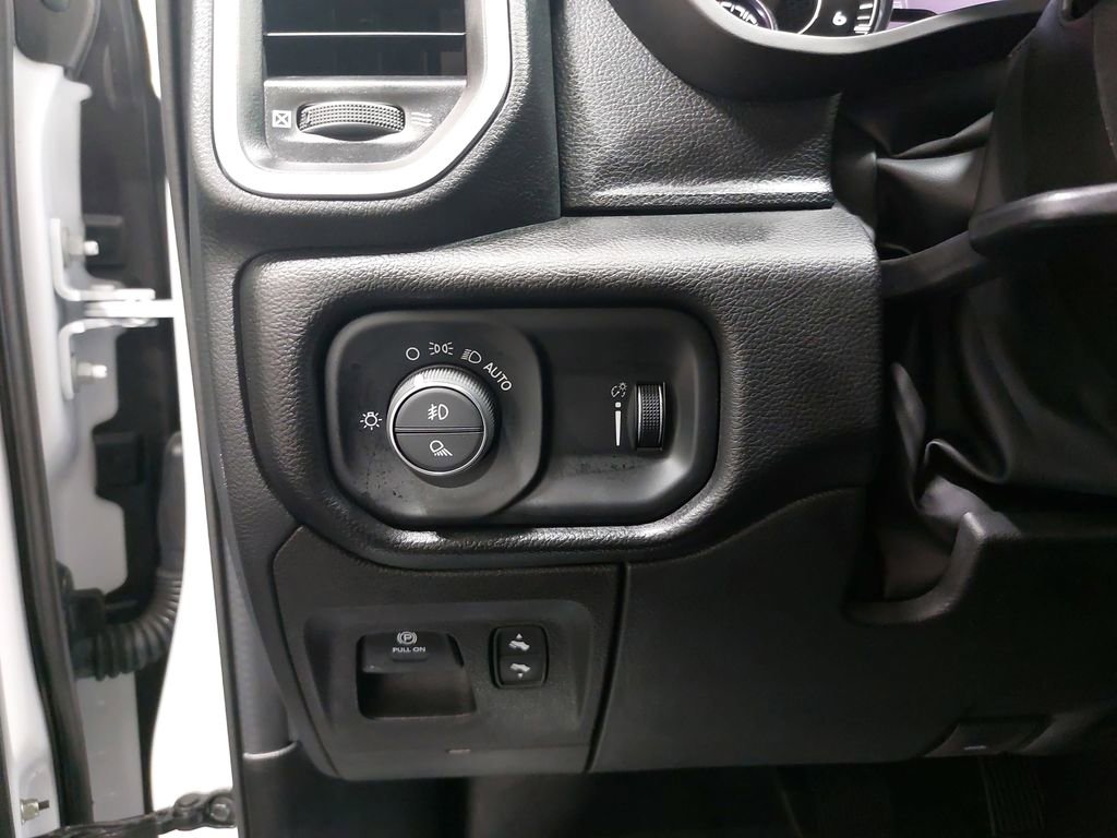 Used 2022 RAM 1500 Big Horn image 25