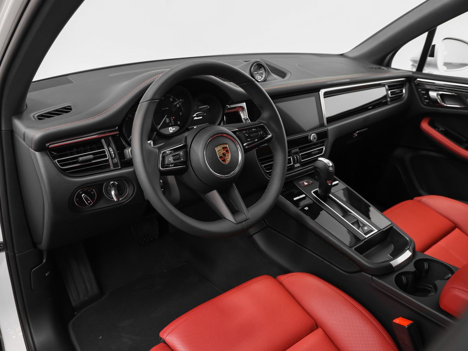 New 2026 Porsche Macan image 44