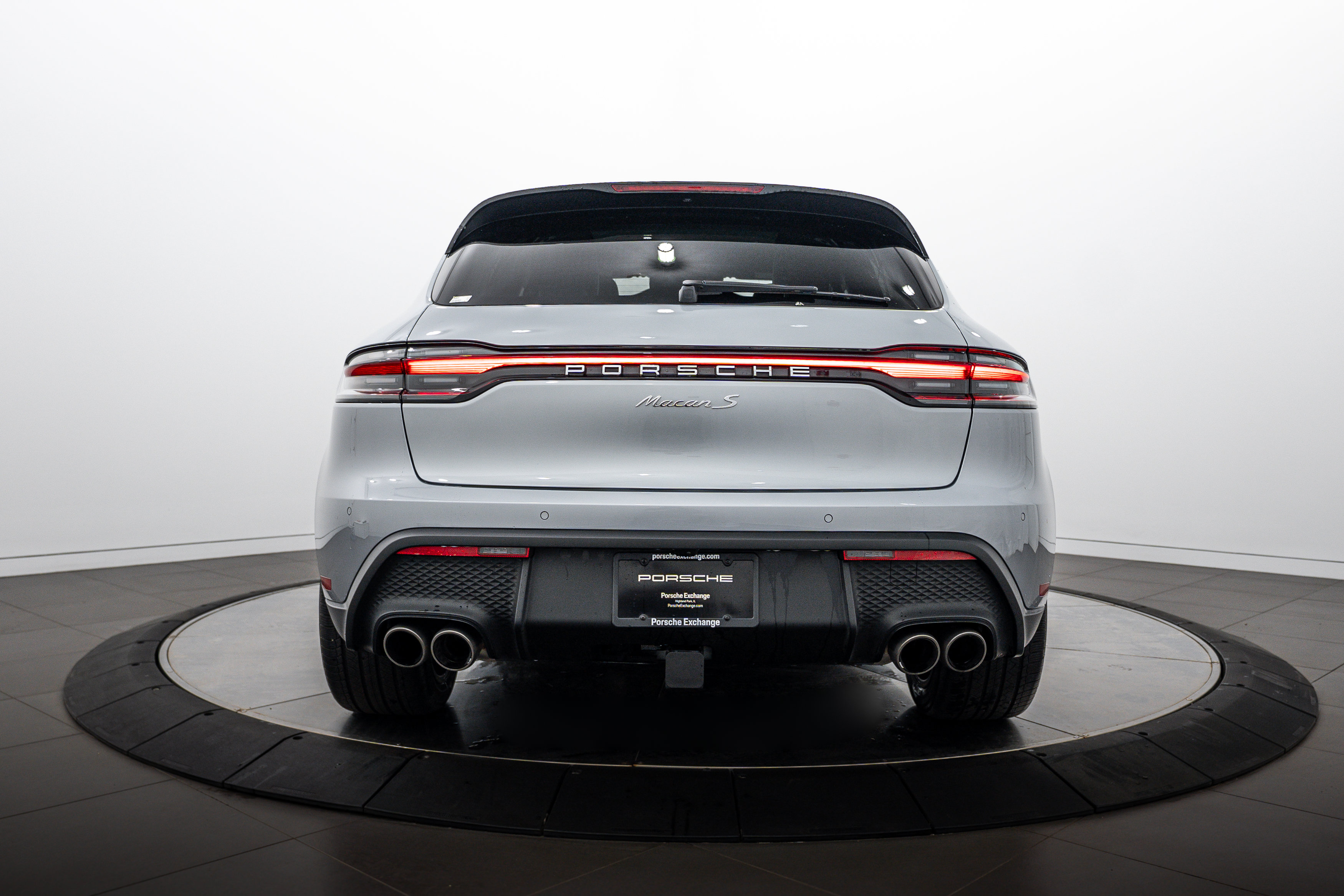 Certified 2026 Porsche Macan S AWD/4WD image 6