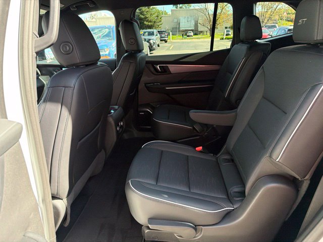 Certified 2026 Buick Enclave Sport Touring AWD/4WD image 24