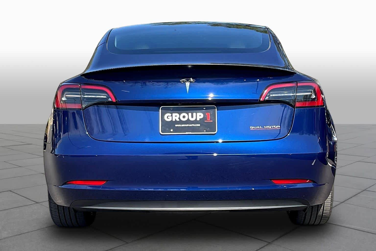 Used 2023 Tesla Model 3 Performance image 4