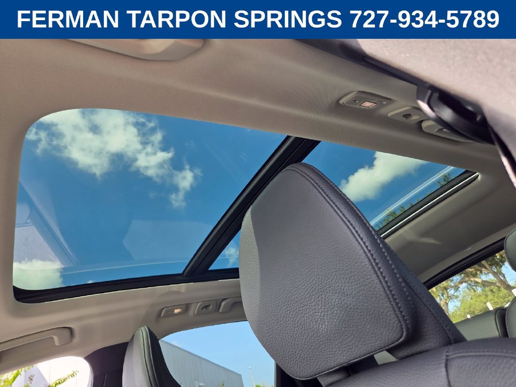 Certified 2024 Volvo XC60 T8 Plus w/ Protection Package Premier AWD/4WD image 21