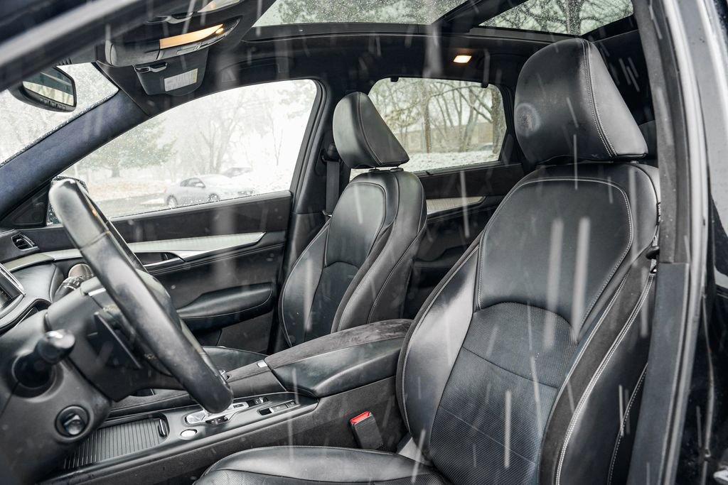 Used 2019 INFINITI QX50 Essential w/ Sensory Package image 12