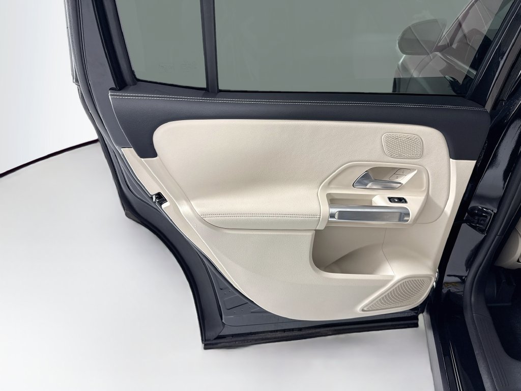 Used 2026 Mercedes-Benz GLB 250 image 26