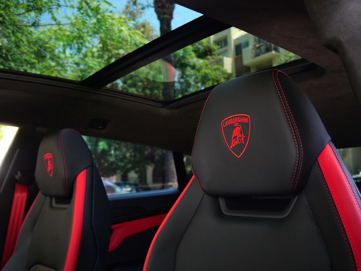 Used 2025 Lamborghini Urus S AWD/4WD image 18