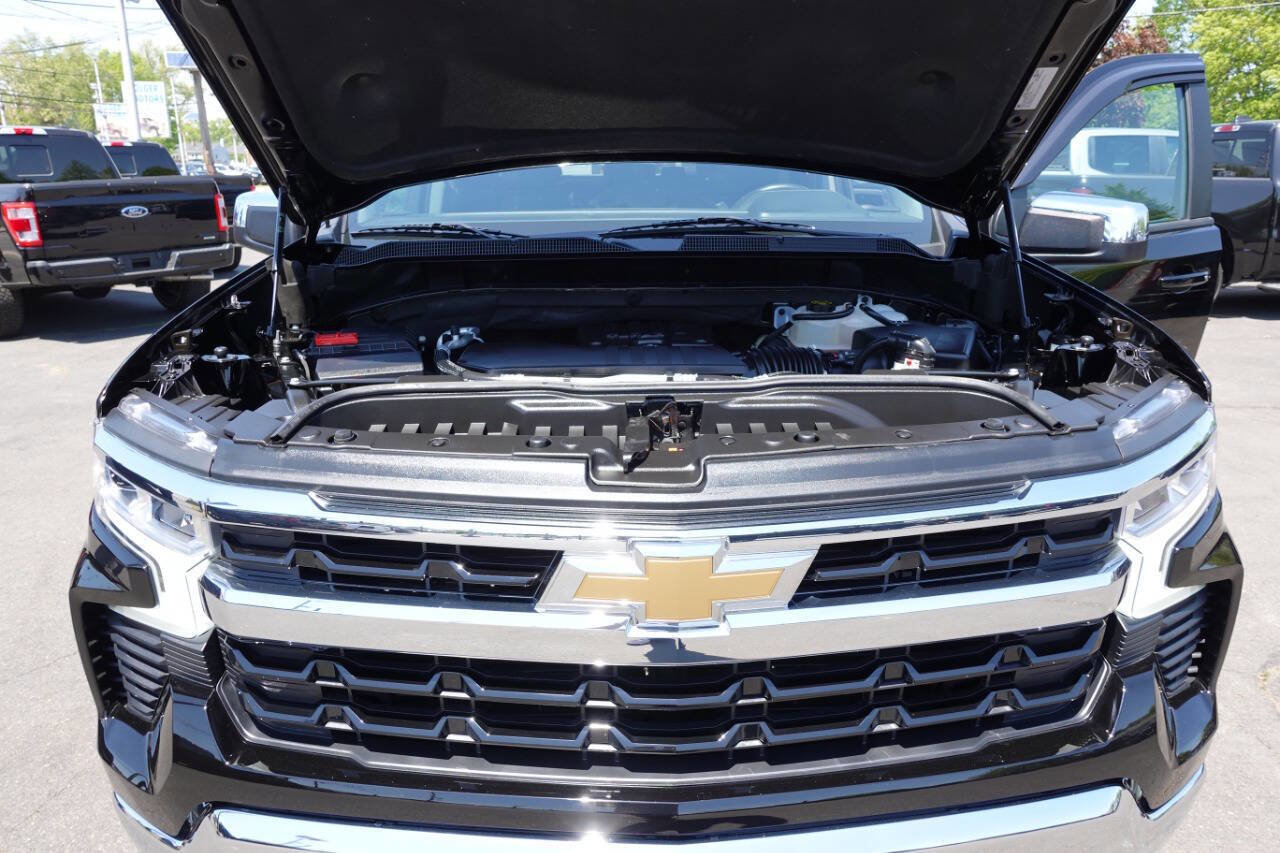 Used 2023 Chevrolet Silverado 1500 LT AWD/4WD image 54