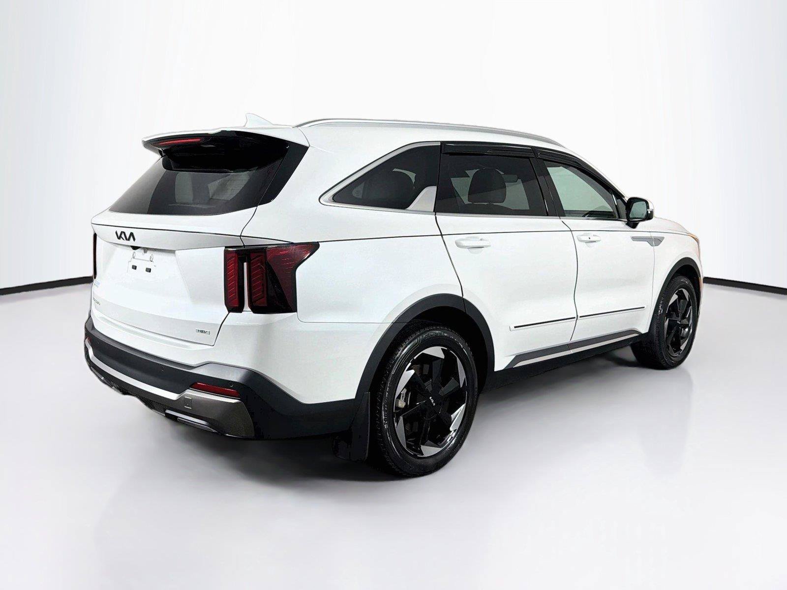 Used 2025 Kia Sorento EX AWD/4WD image 11