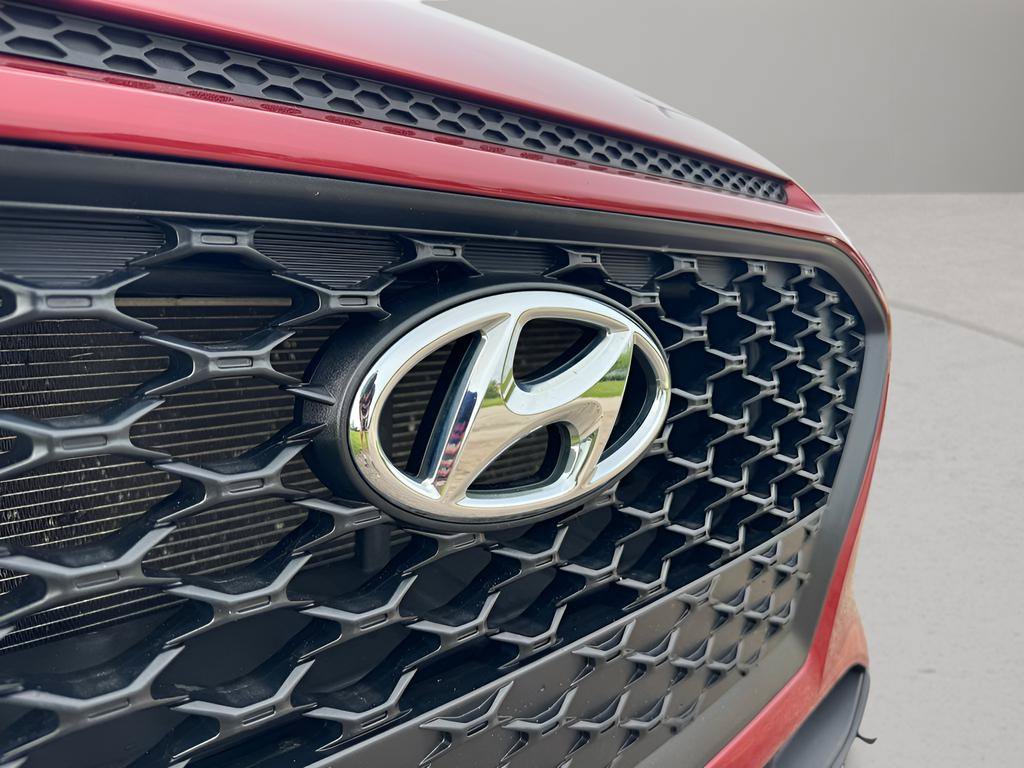 Used 2020 Hyundai Kona SEL w/ Cargo Package AWD/4WD image 12