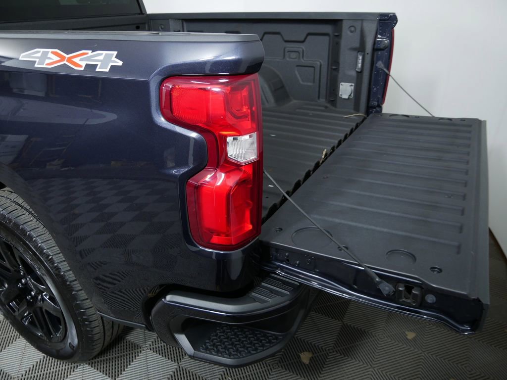 Used 2023 Chevrolet Silverado 1500 RST AWD/4WD image 17