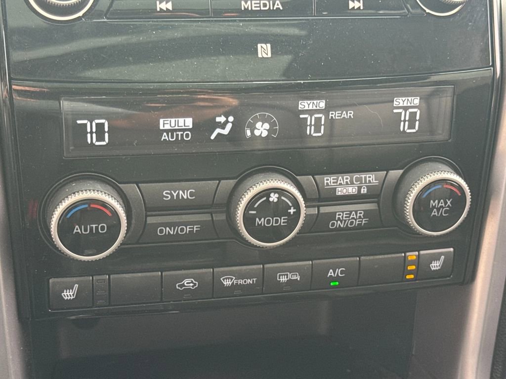 Used 2022 Subaru Ascent Limited w/ Technology Package image 27