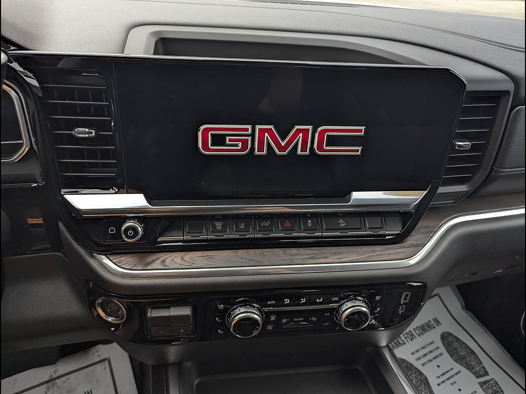 Used 2025 GMC Sierra 2500 SLT AWD/4WD image 26