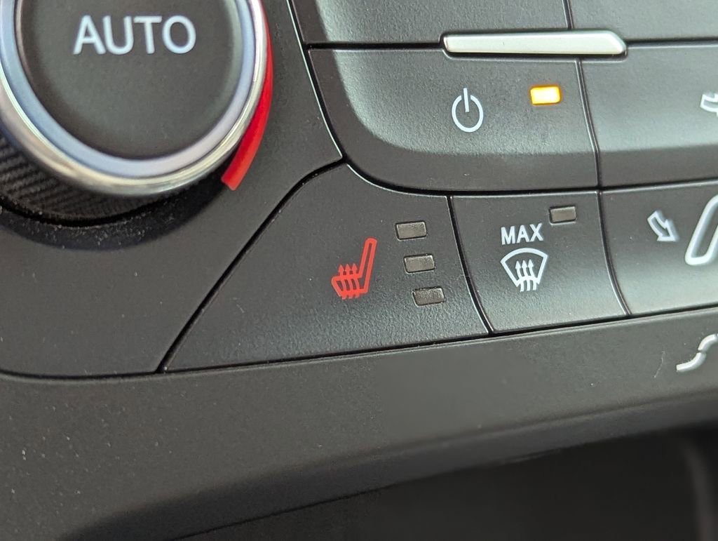 Used 2016 Ford Focus Electric Hatchback image 21