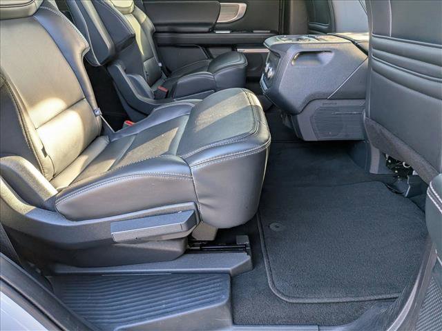 Used 2025 Ford Expedition Platinum AWD/4WD image 20