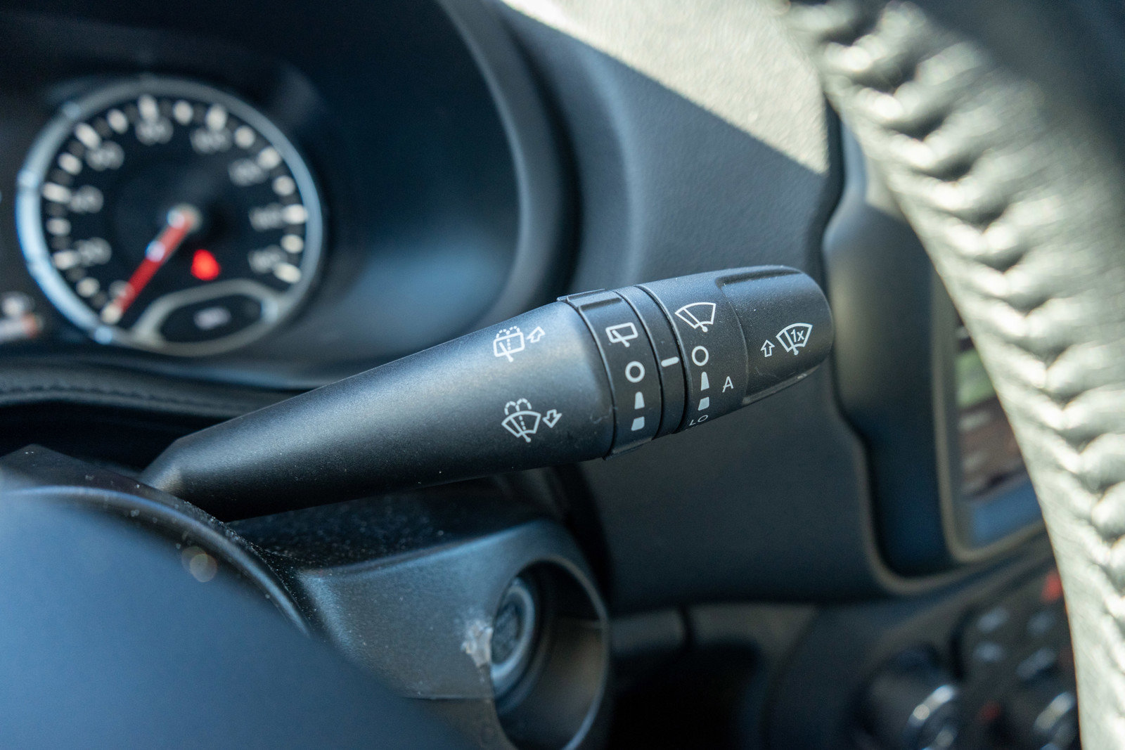 Used 2023 Jeep Renegade Limited w/ Limited Elite Group image 25