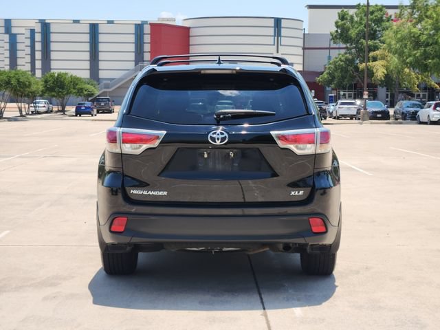 Used 2016 Toyota Highlander XLE FWD image 6