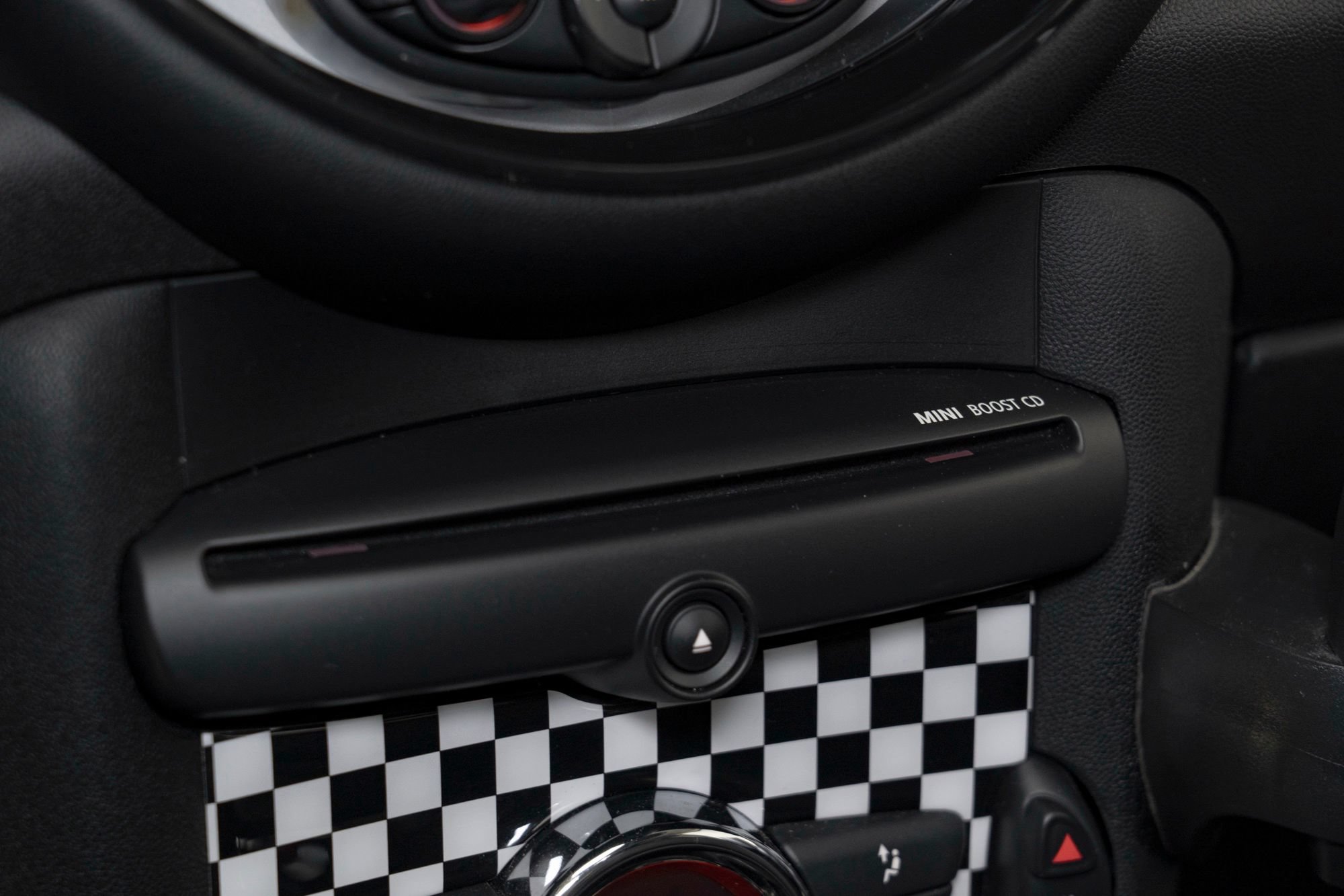 Used 2013 MINI Cooper S FWD image 39
