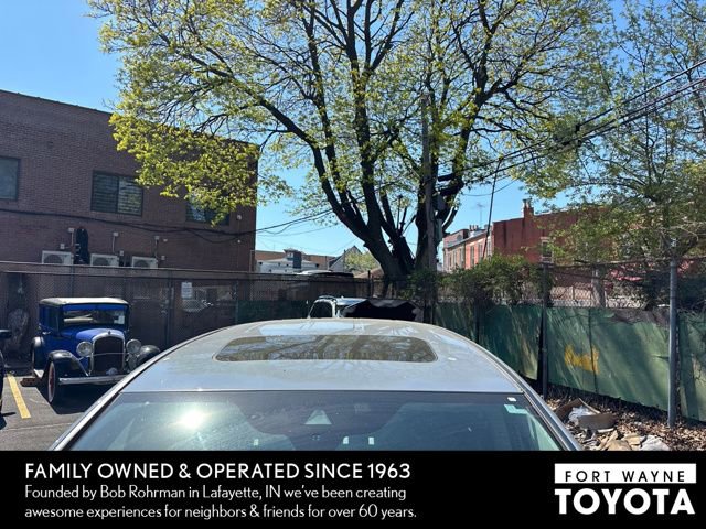 Used 2023 Honda Odyssey Elite image 7