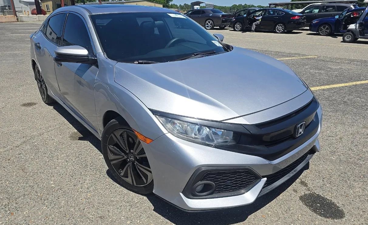 Used 2018 Honda Civic EX image 2