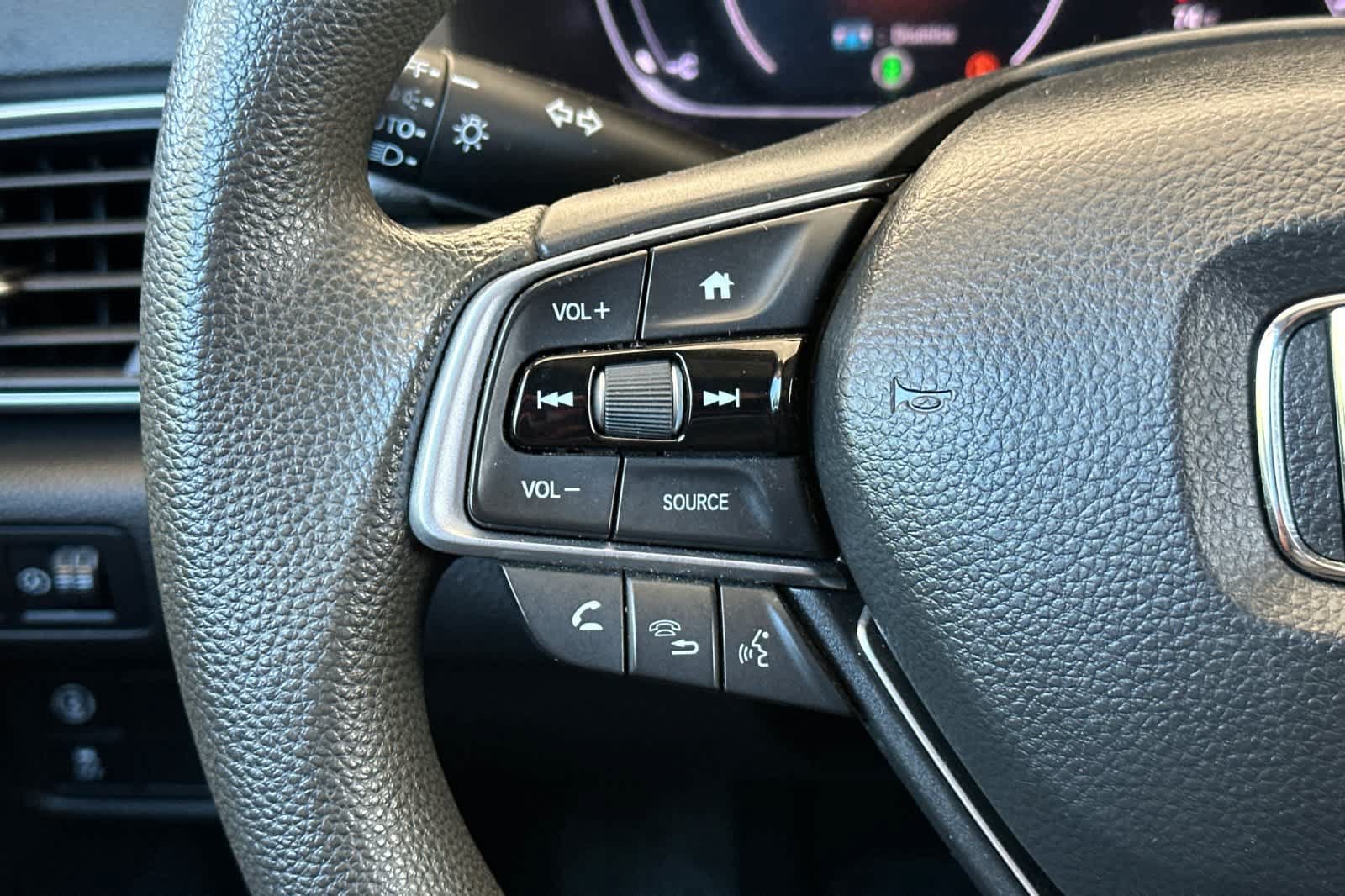 Used 2020 Honda Accord LX image 25