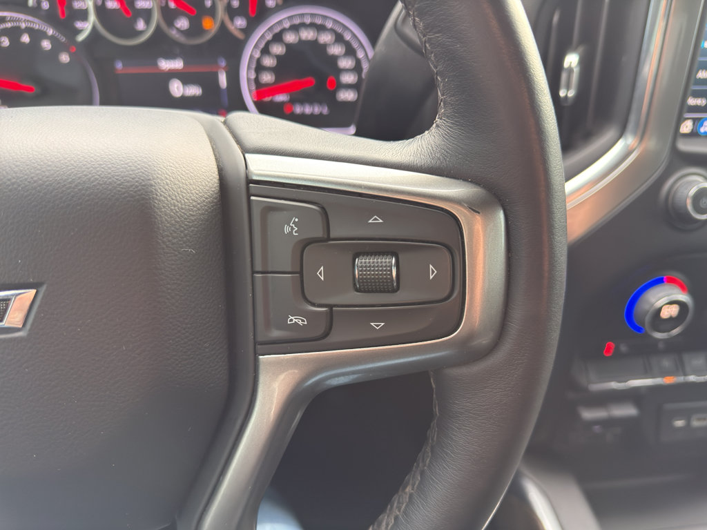 Used 2021 Chevrolet Silverado 1500 RST w/ LPO, Blackout Package AWD/4WD image 18
