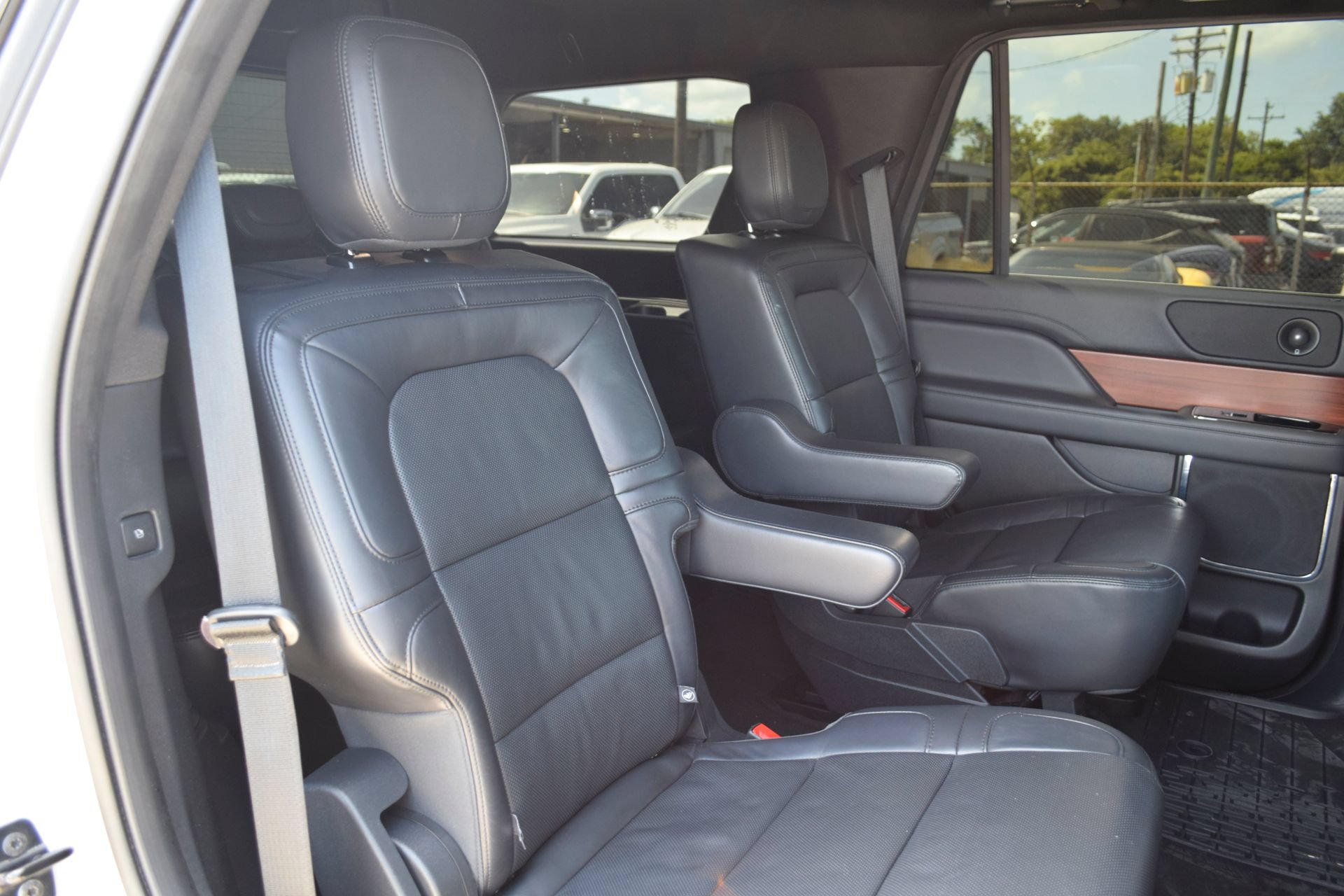 Used 2023 Lincoln Navigator Reserve RWD image 22