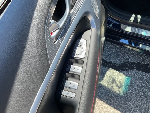 Used 2023 Genesis G70 2.0T w/ Sport Prestige Package RWD image 8