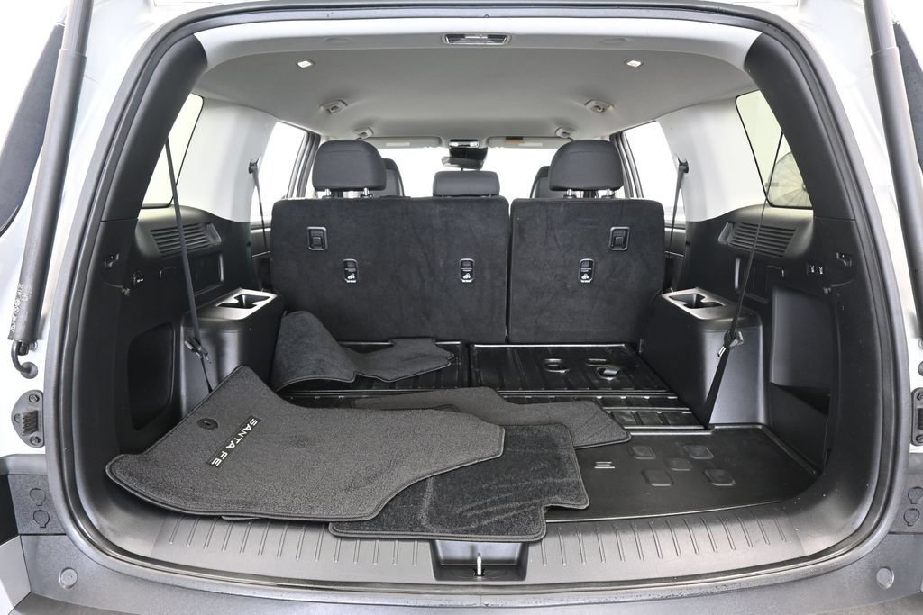 Used 2025 Hyundai Santa Fe SE FWD image 34