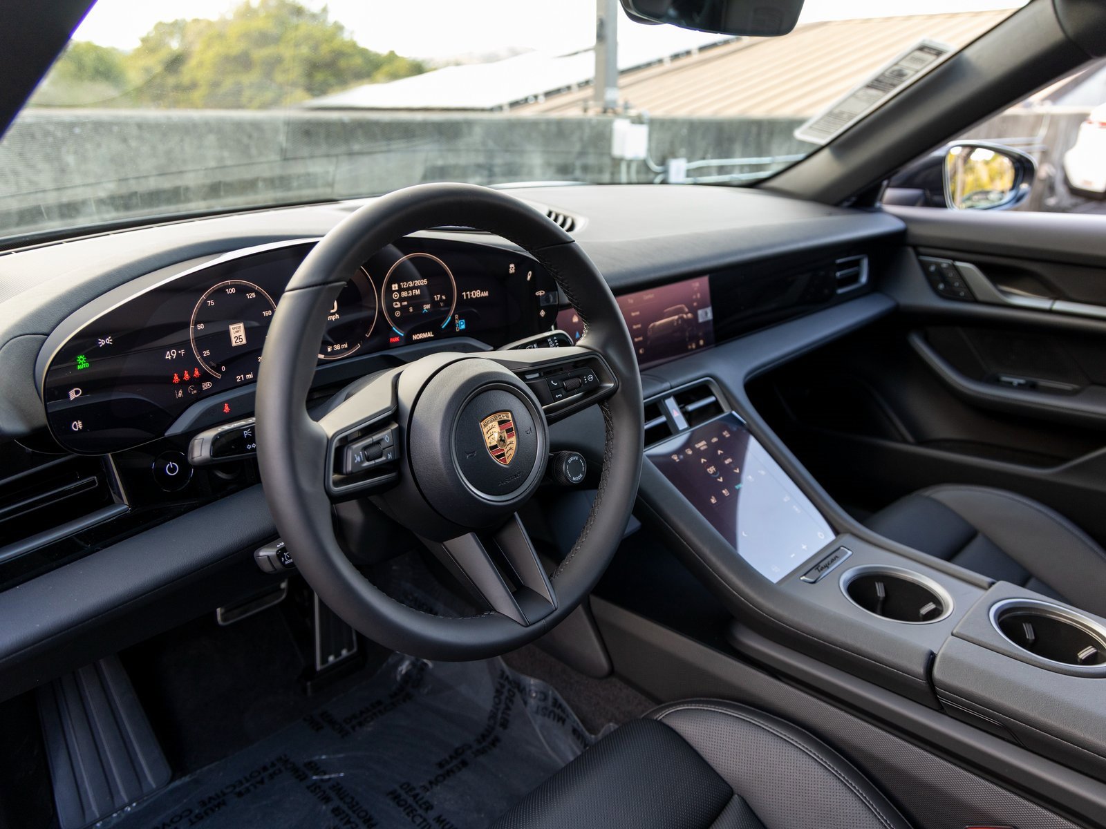 New 2026 Porsche Taycan image 4