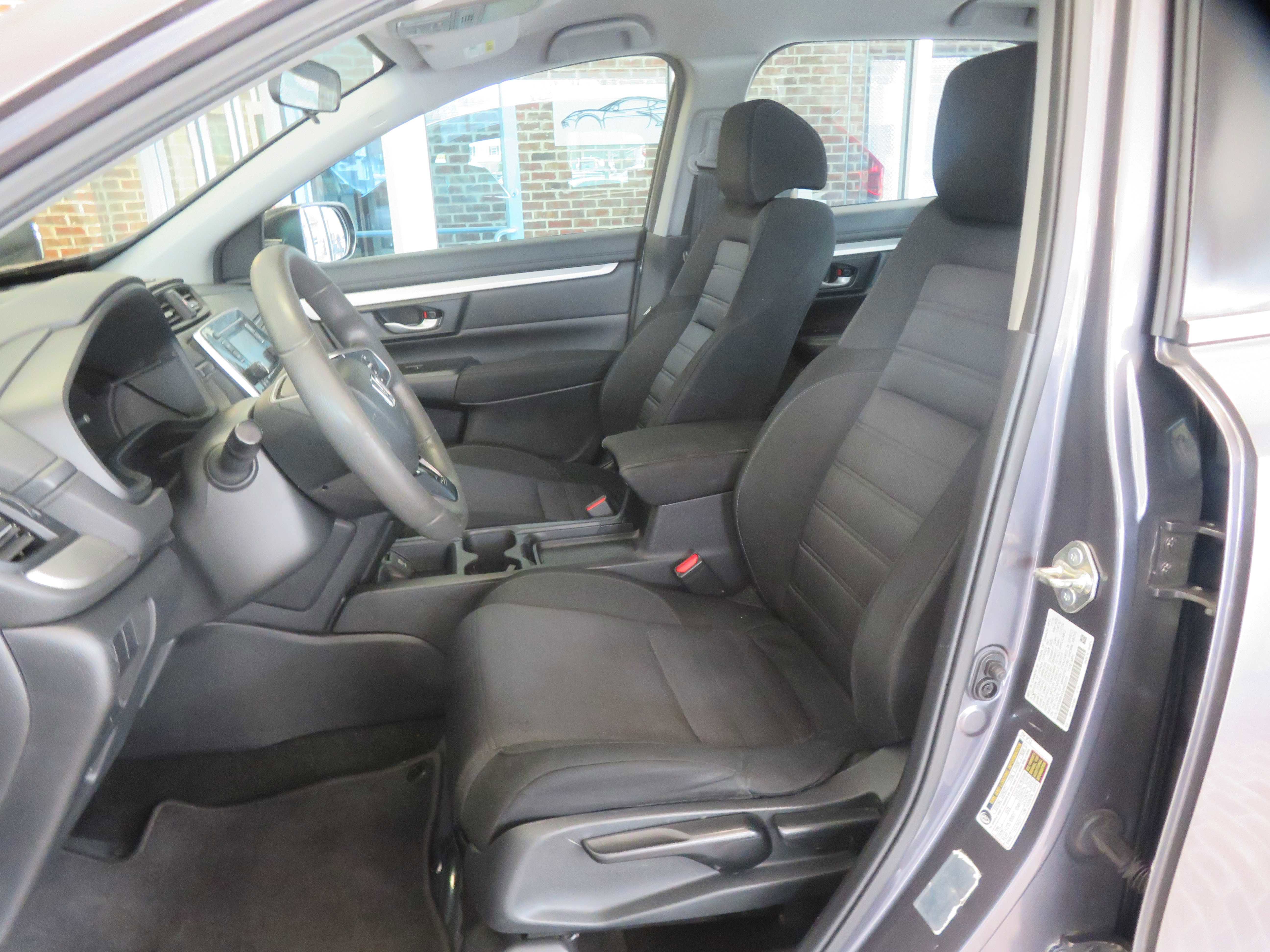 Used 2018 Honda CR-V LX image 13