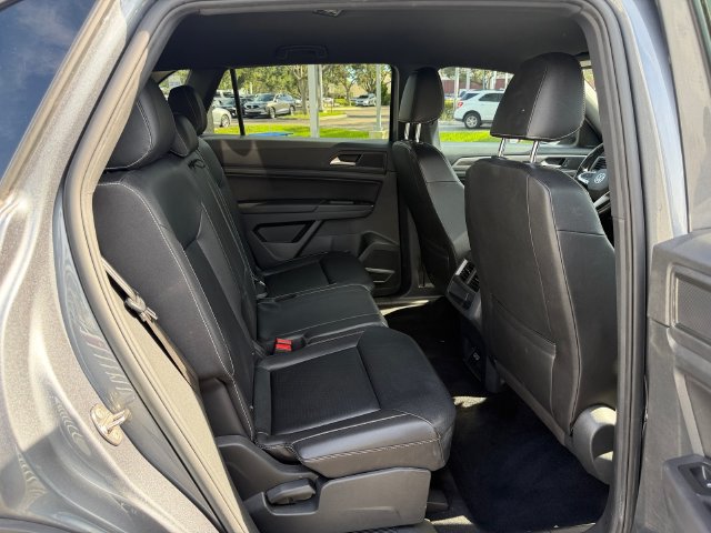 Used 2020 Volkswagen Atlas Cross Sport SE w/ Towing Package FWD image 19