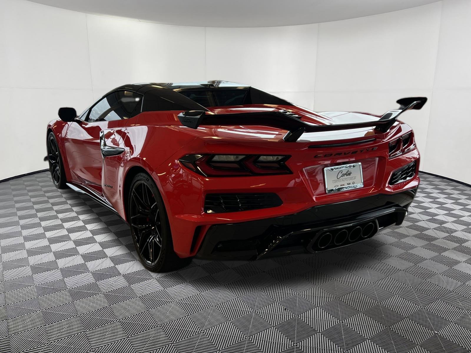 Used 2023 Chevrolet Corvette Z06 w/ Z07 Performance Package image 3