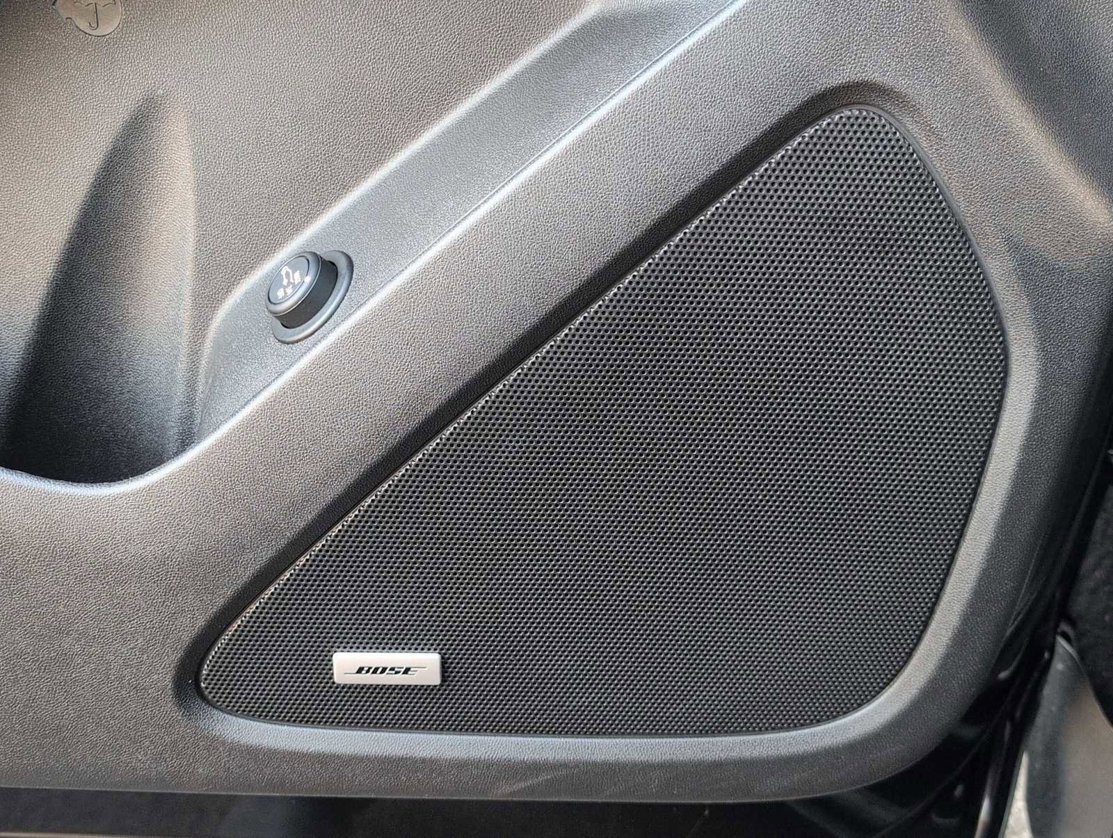 Used 2022 Chevrolet Equinox RS w/ RS Leather Package image 30