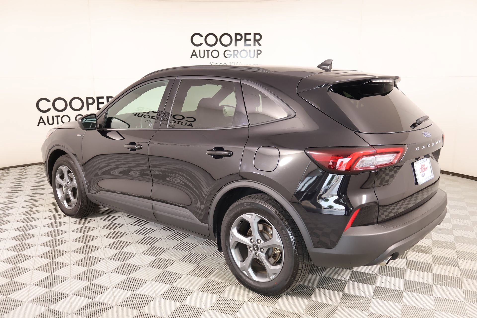 Used 2025 Ford Escape ST-Line image 21