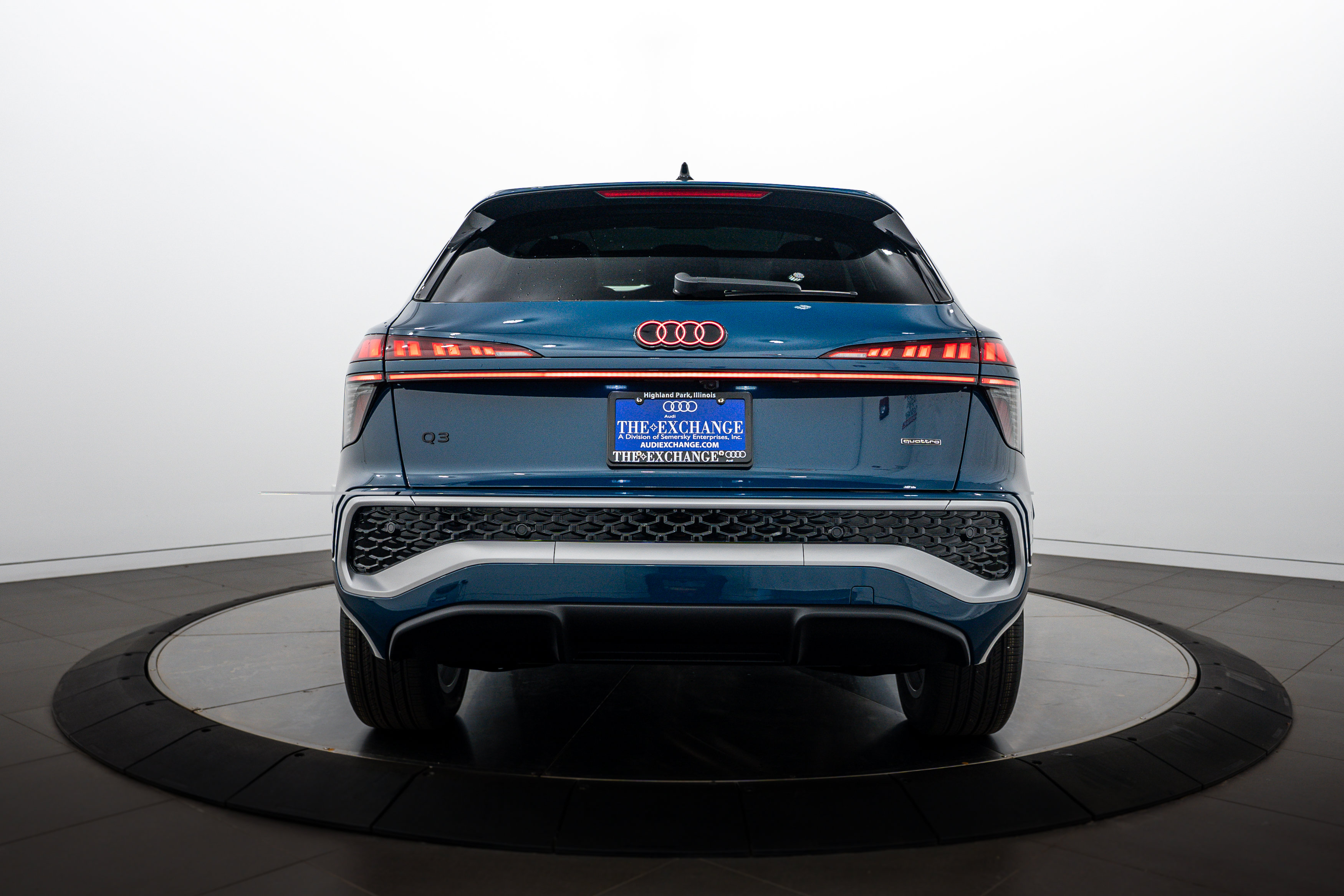 New 2026 Audi Q3 quattro 2.0T AWD/4WD image 20