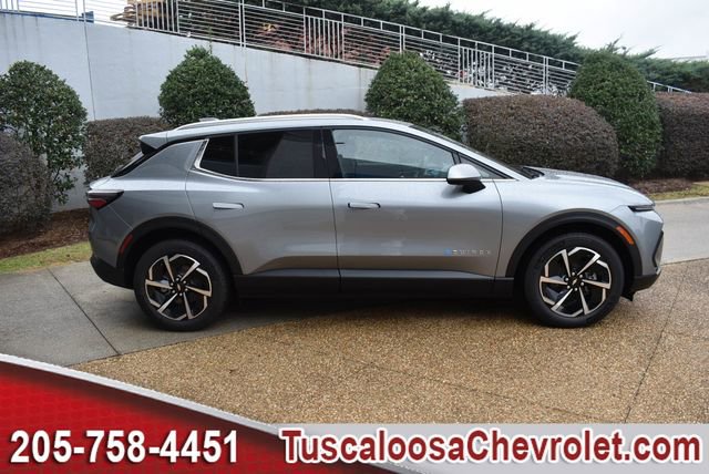 New 2026 Chevrolet Equinox EV LT image 12
