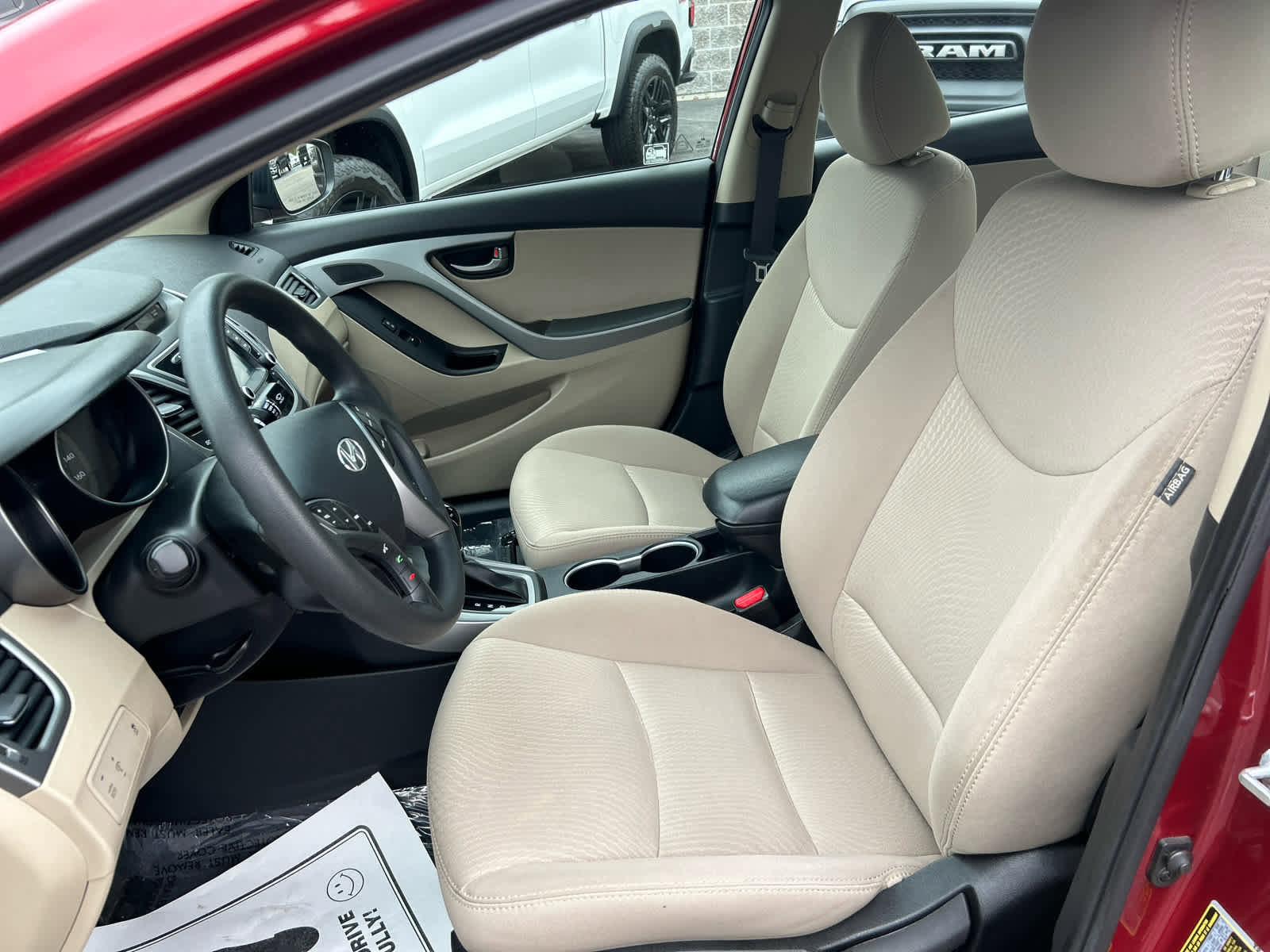 Used 2014 Hyundai Elantra SE w/ Option Group 02 image 10