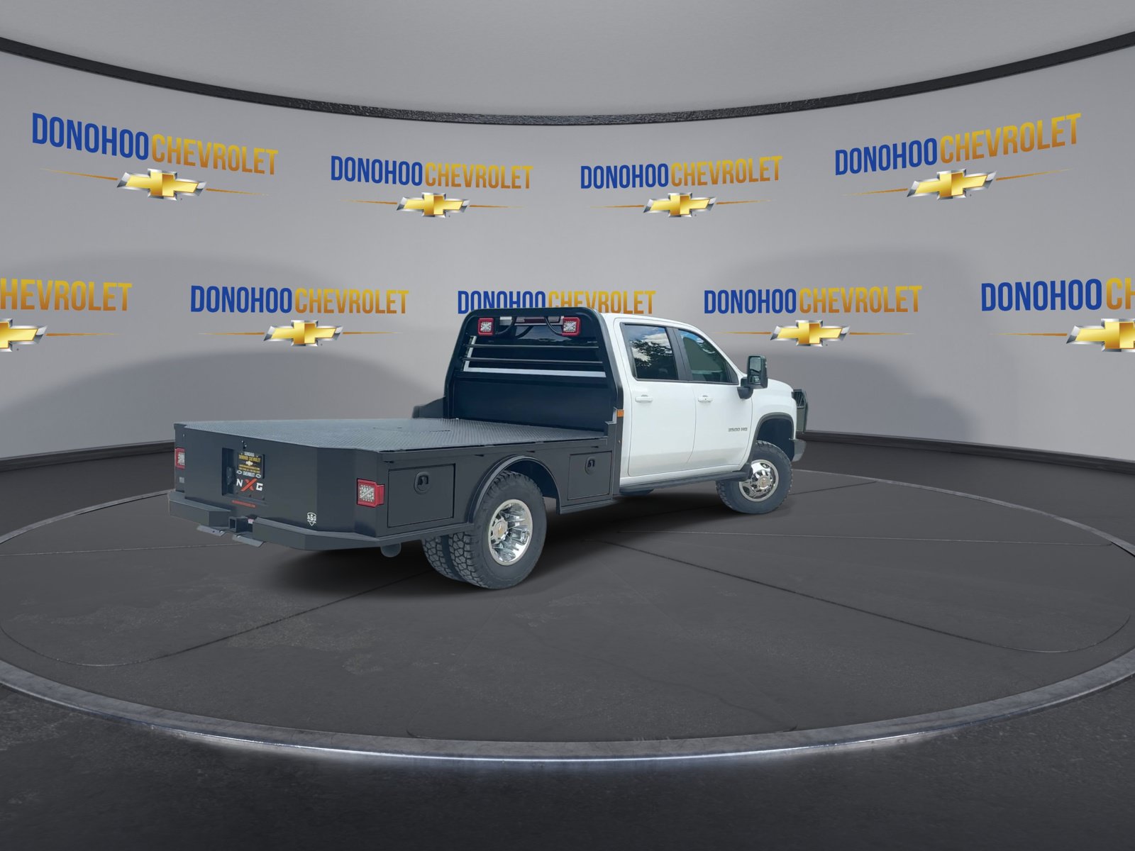 New 2026 Chevrolet Silverado 3500 LT w/ Convenience Package AWD/4WD image 11