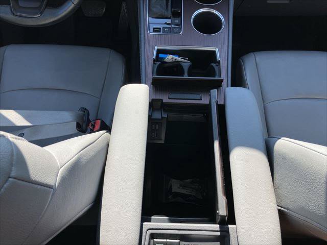 Certified 2023 Toyota Sienna XLE FWD image 18