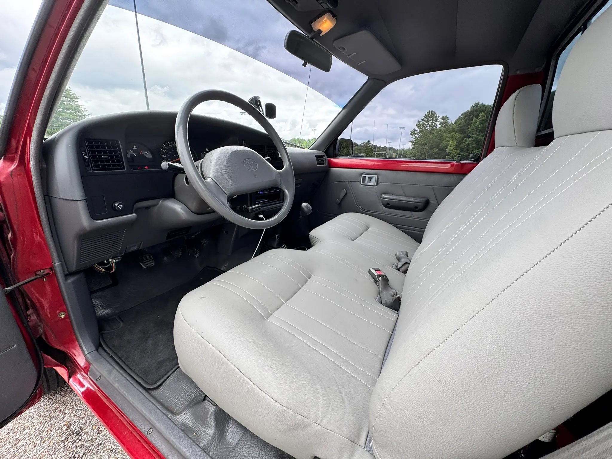 Used 1994 Toyota Pickup 2WD Regular Cab image 12