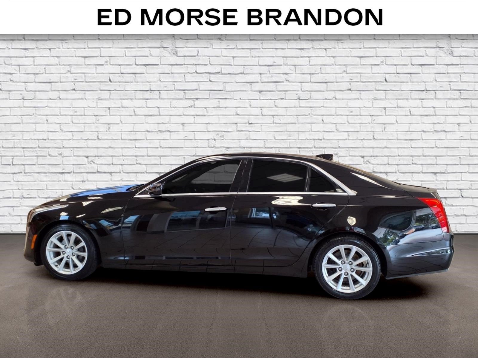 Used 2017 Cadillac CTS Sedan w/ Seating Package RWD image 2