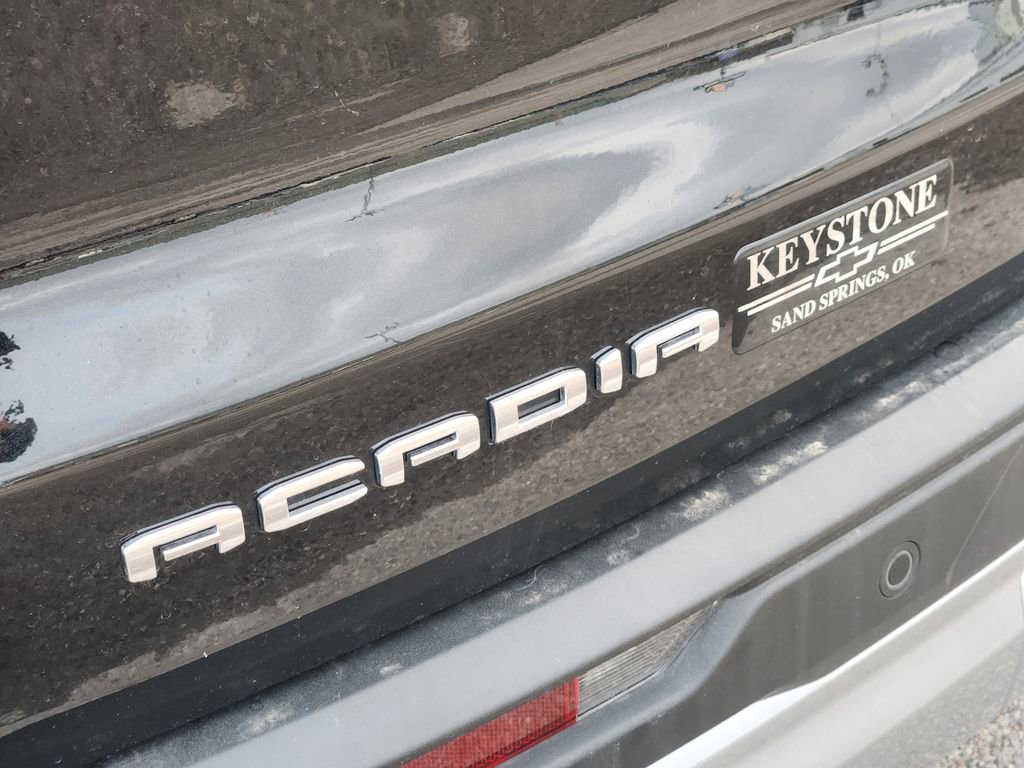Used 2025 GMC Acadia Elevation image 12